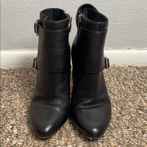 Women Via Spiga mini boots/ Size:6